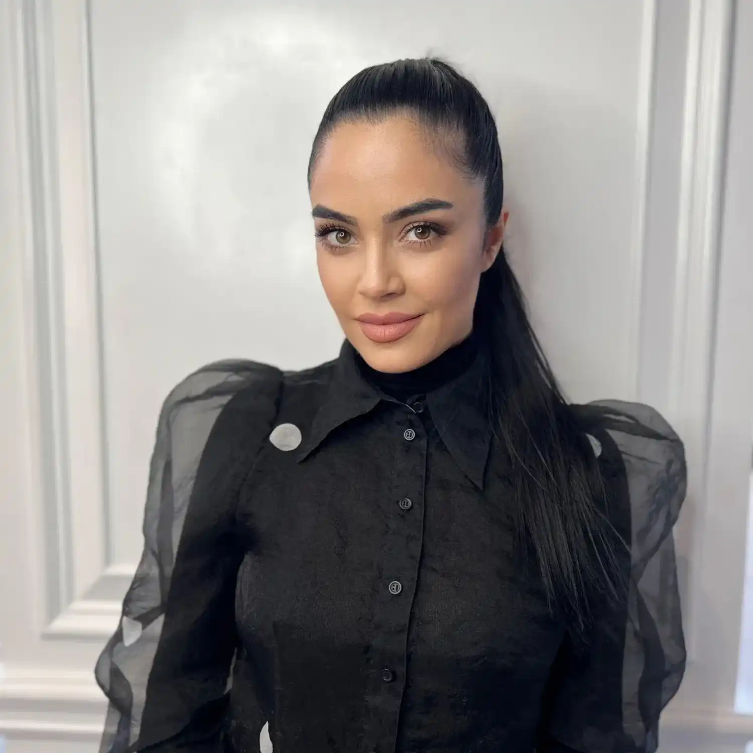 Portrait of Yasemin, a professional stylist at Panico Salon & Spa, showcasing their expertise and style.